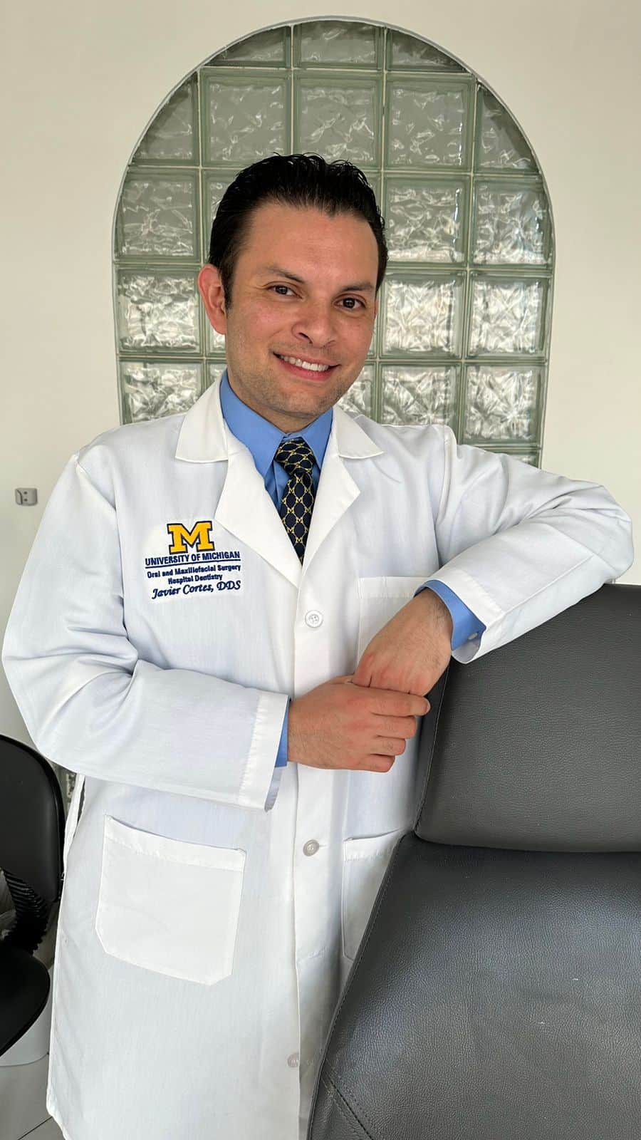 Dr Javier Cortes